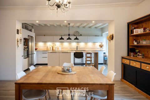 Ancien presbytère du XIXeme siècle au charme préservé