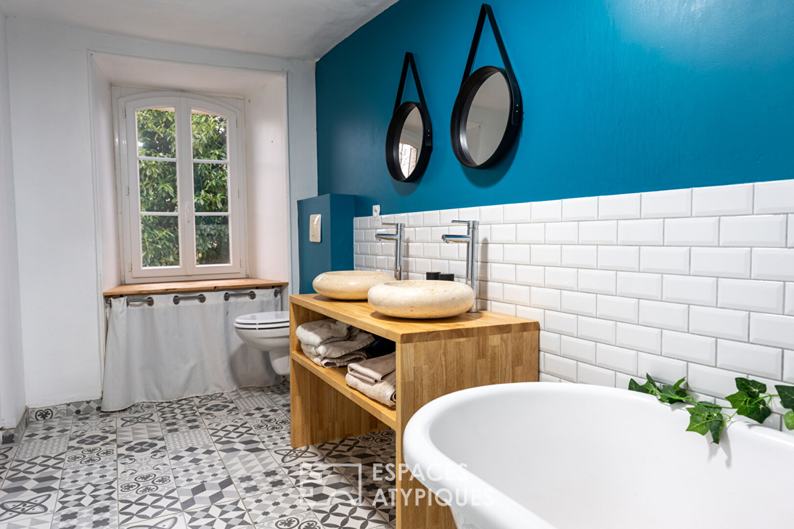 Ancien presbytère du XIXeme siècle au charme préservé