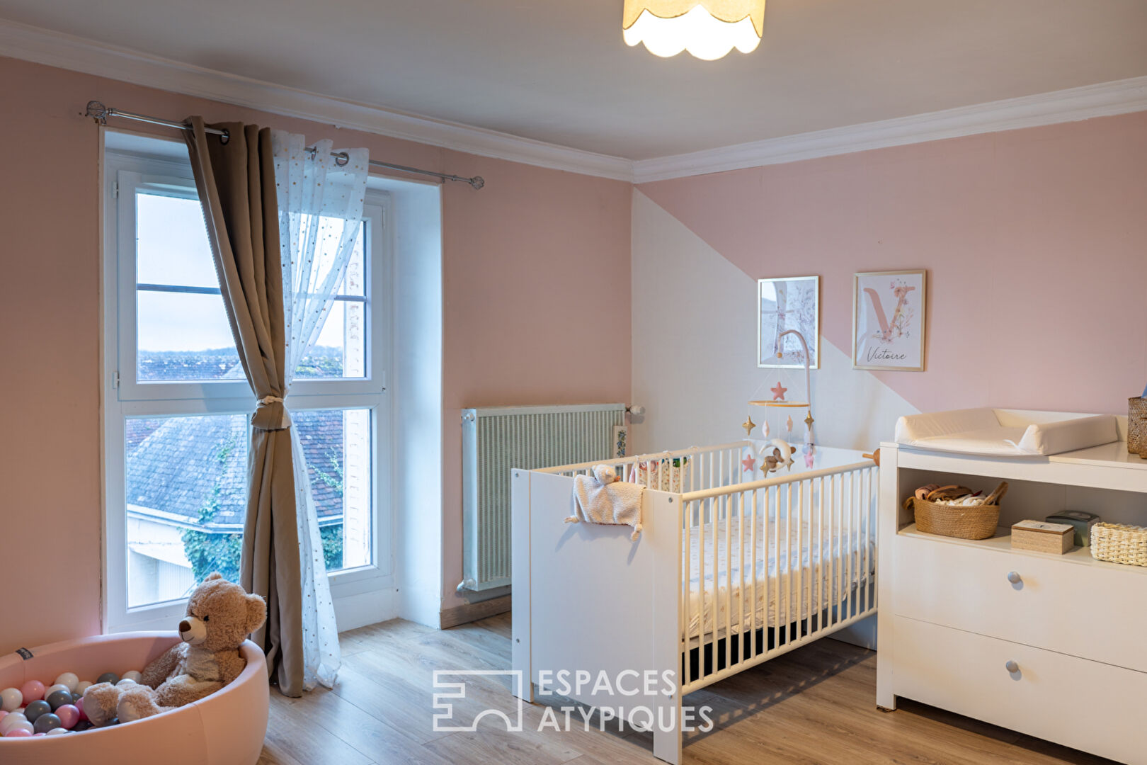 Ancien presbytère du XIXeme siècle au charme préservé