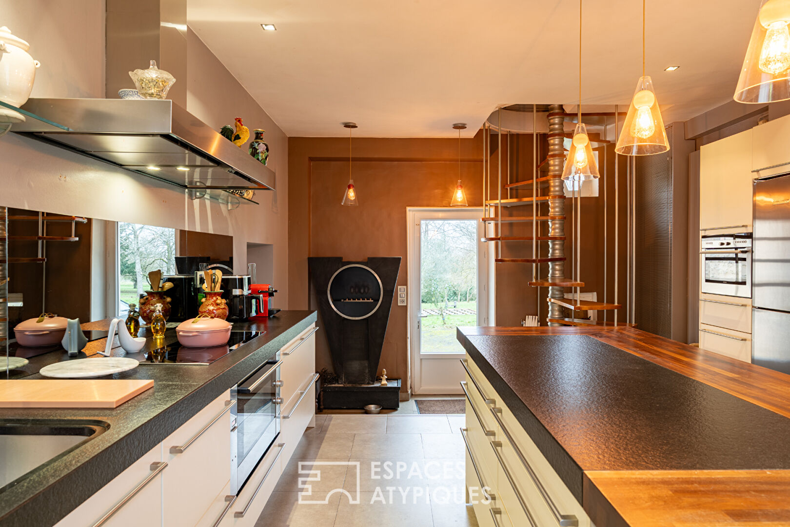 Manoir du XVIIIe avec piscine et cachet historique