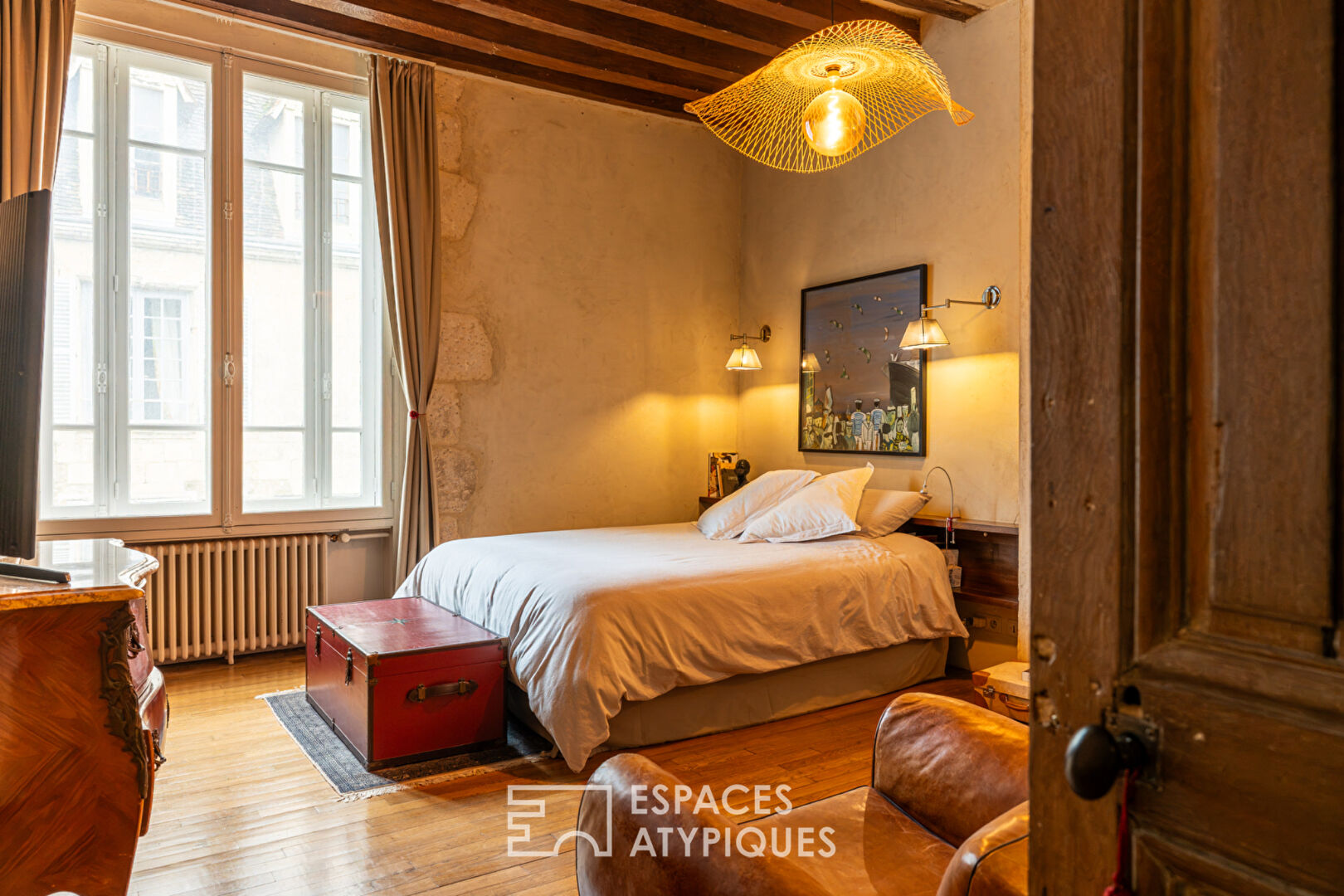 Sublime ancien hôtel particulier rénové avec goût