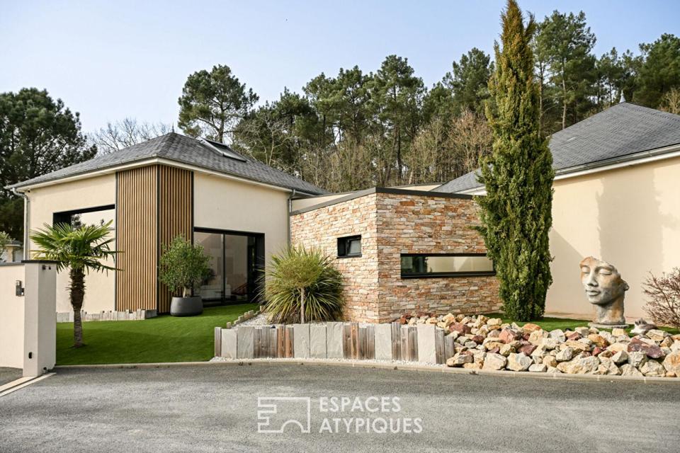 Superbe contemporaine familiale de plain pied avec piscine