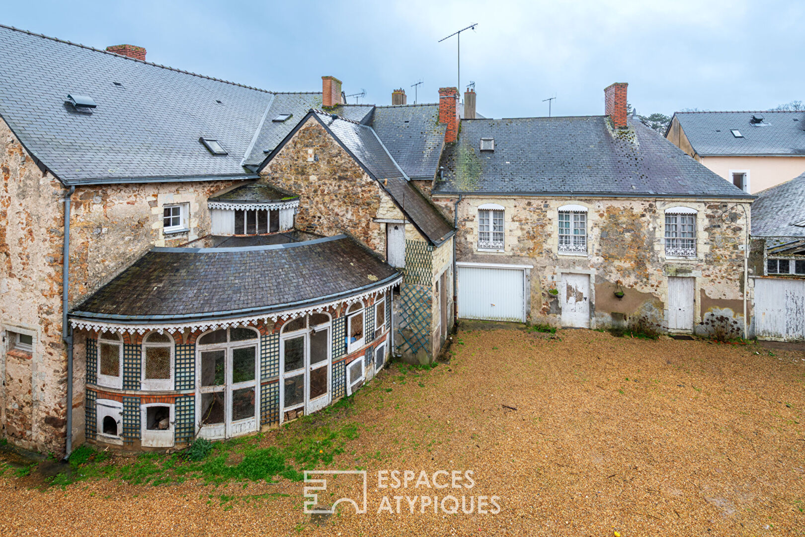 Demeure de prestige avec potentiel en centre-ville