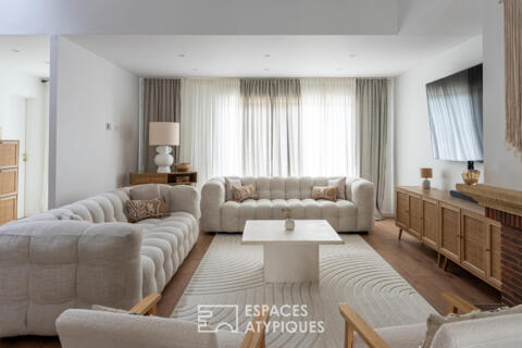 Maison familiale réinventée entre clarté et sérénité
