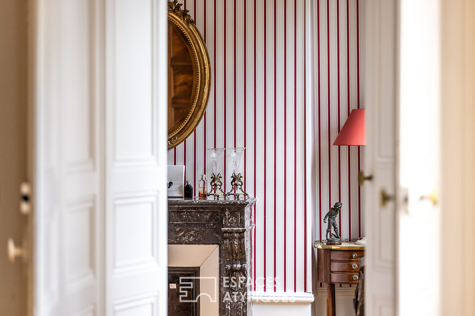Appartement bourgeois lumineux et au calme