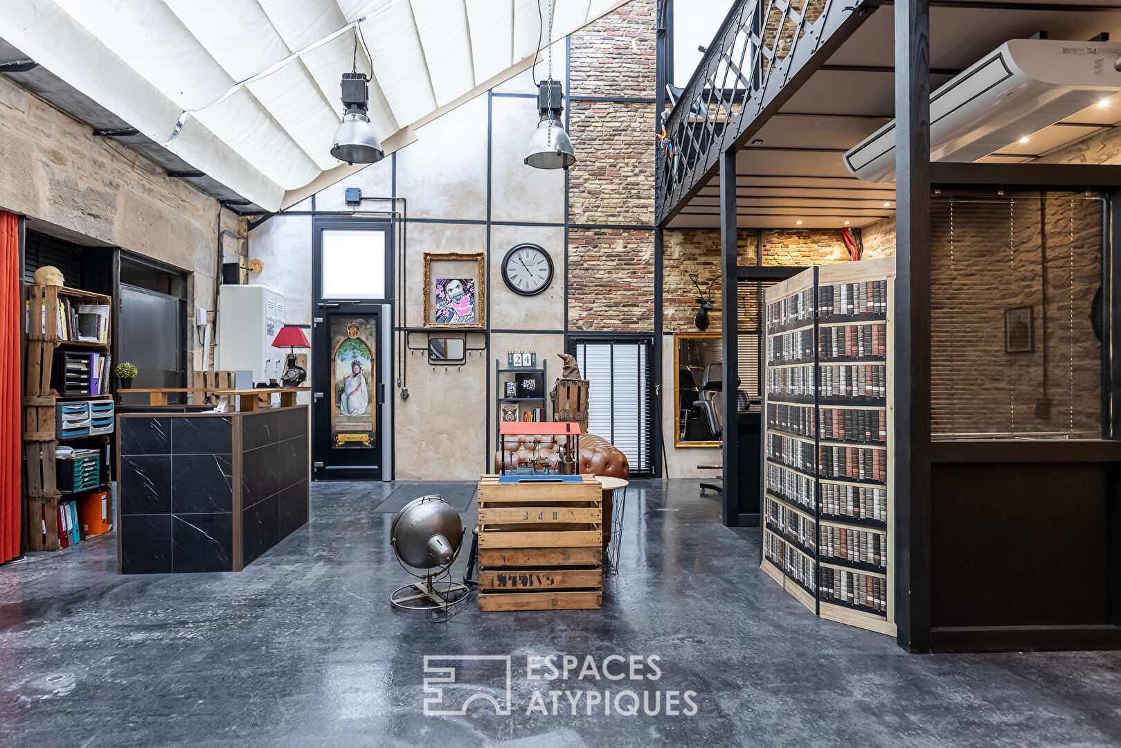 For sale industrial loft in hypercentre of Besançon