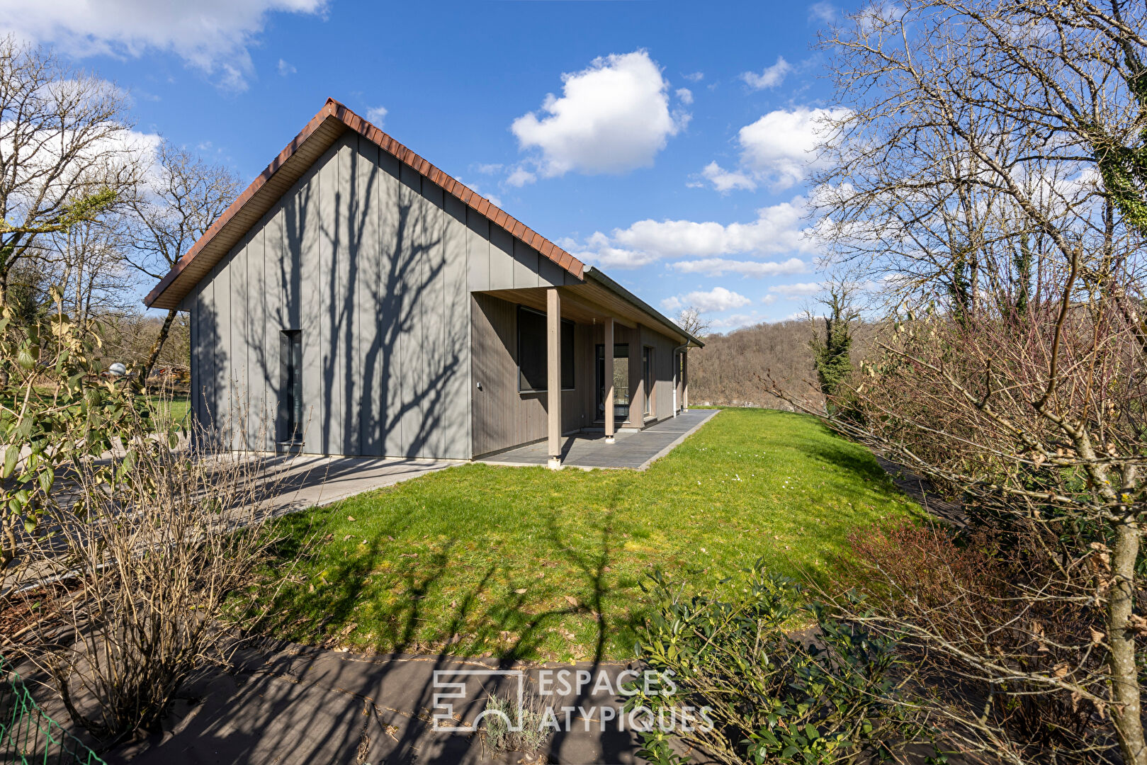 Maison ossature bois dans cadre paisible avec sa magnifique vue