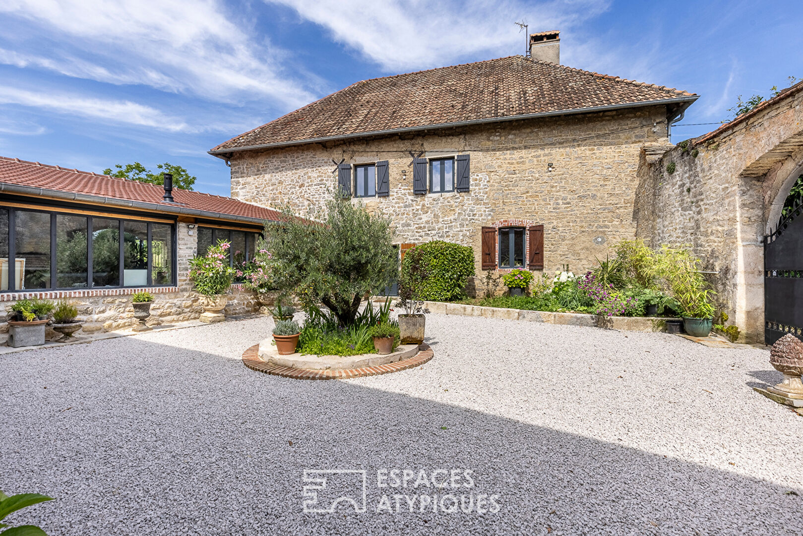 Renovated stone house combining charm and modern comfort