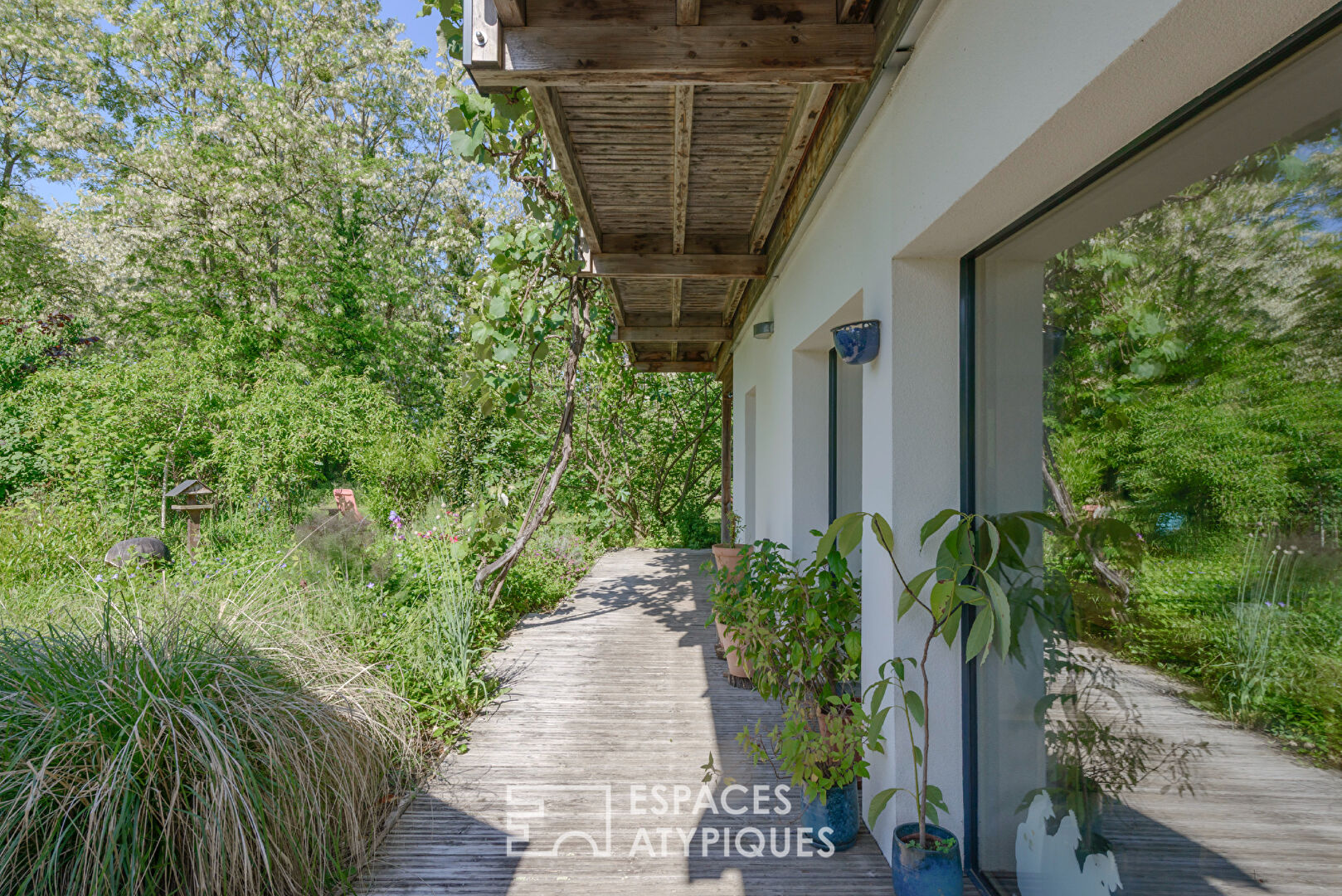 La maison passive avec son gîte et ses chambres d’hôte