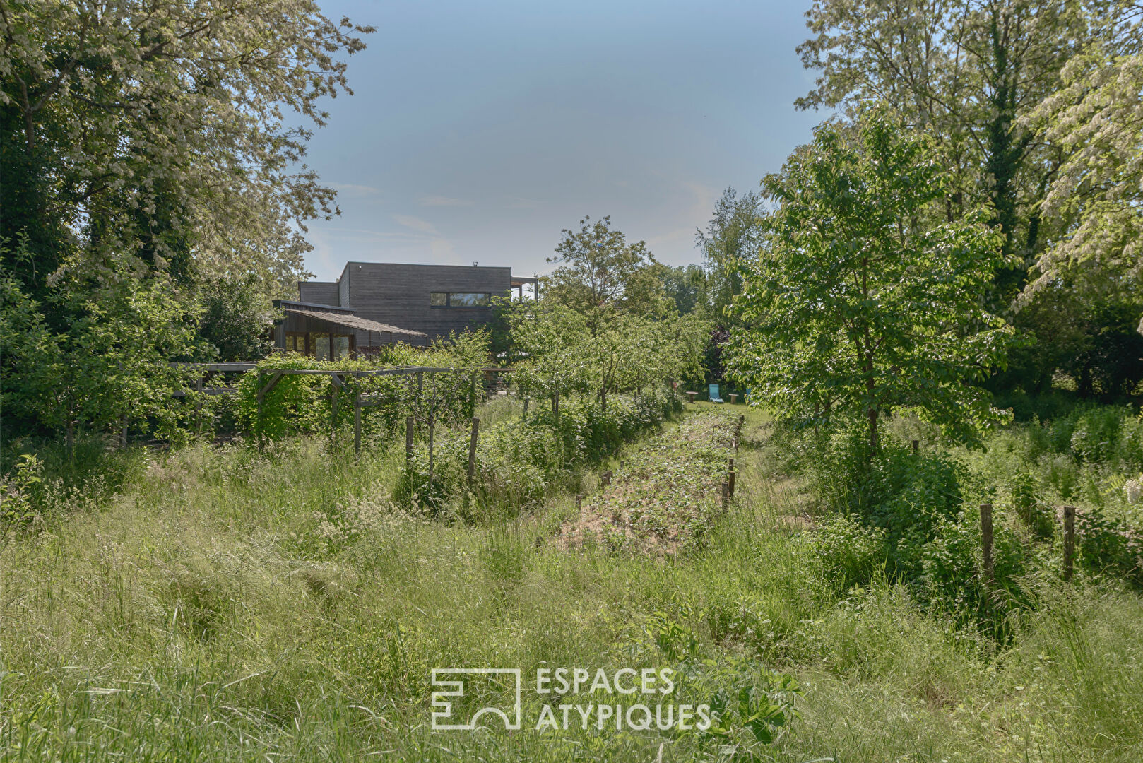La maison passive avec son gîte et ses chambres d’hôte