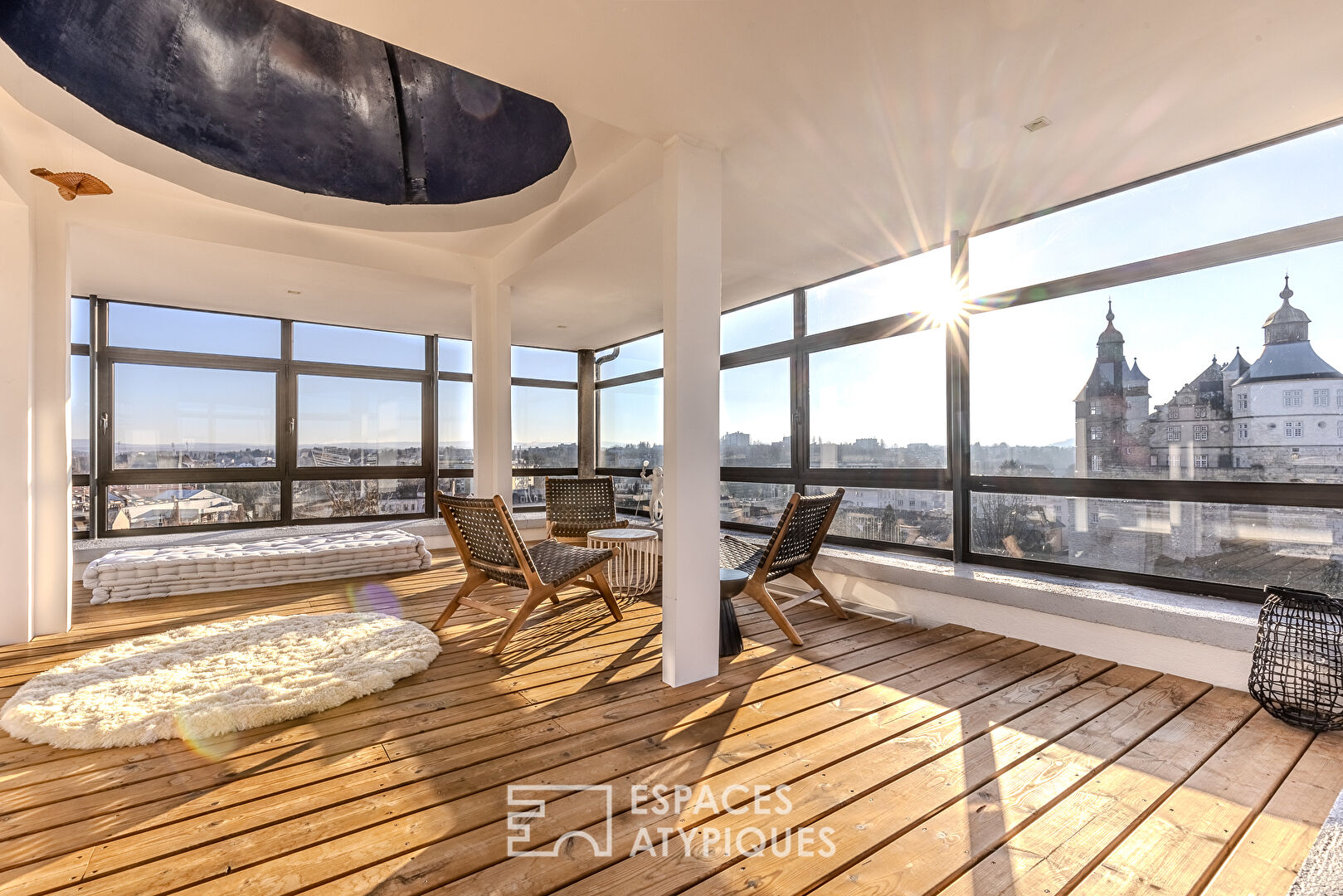 The unique: avant-garde architect’s villa with a breathtaking view