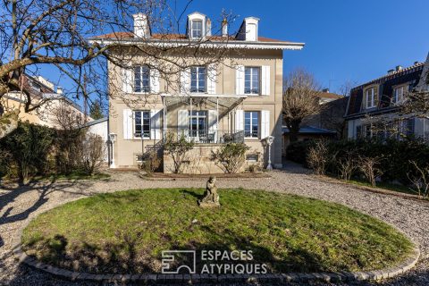 Maison bourgeoise de ville avec parking et dépendances