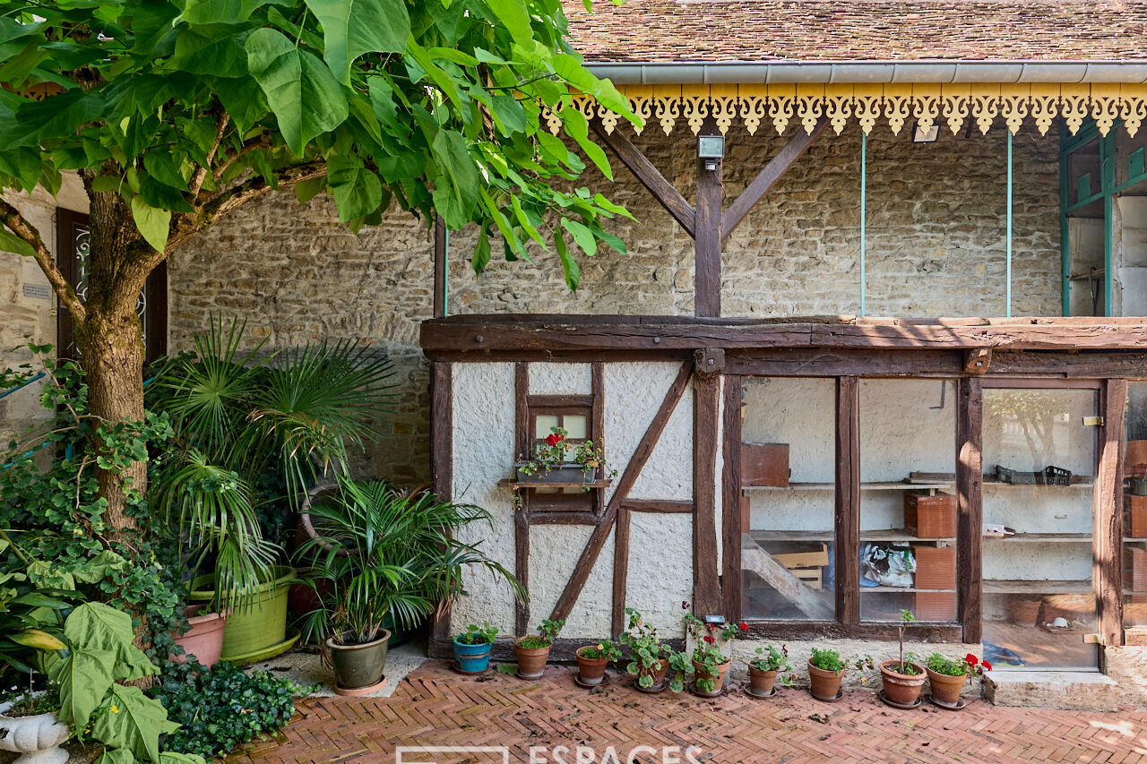 Maison de village avec appartement et local professionnel indépendants