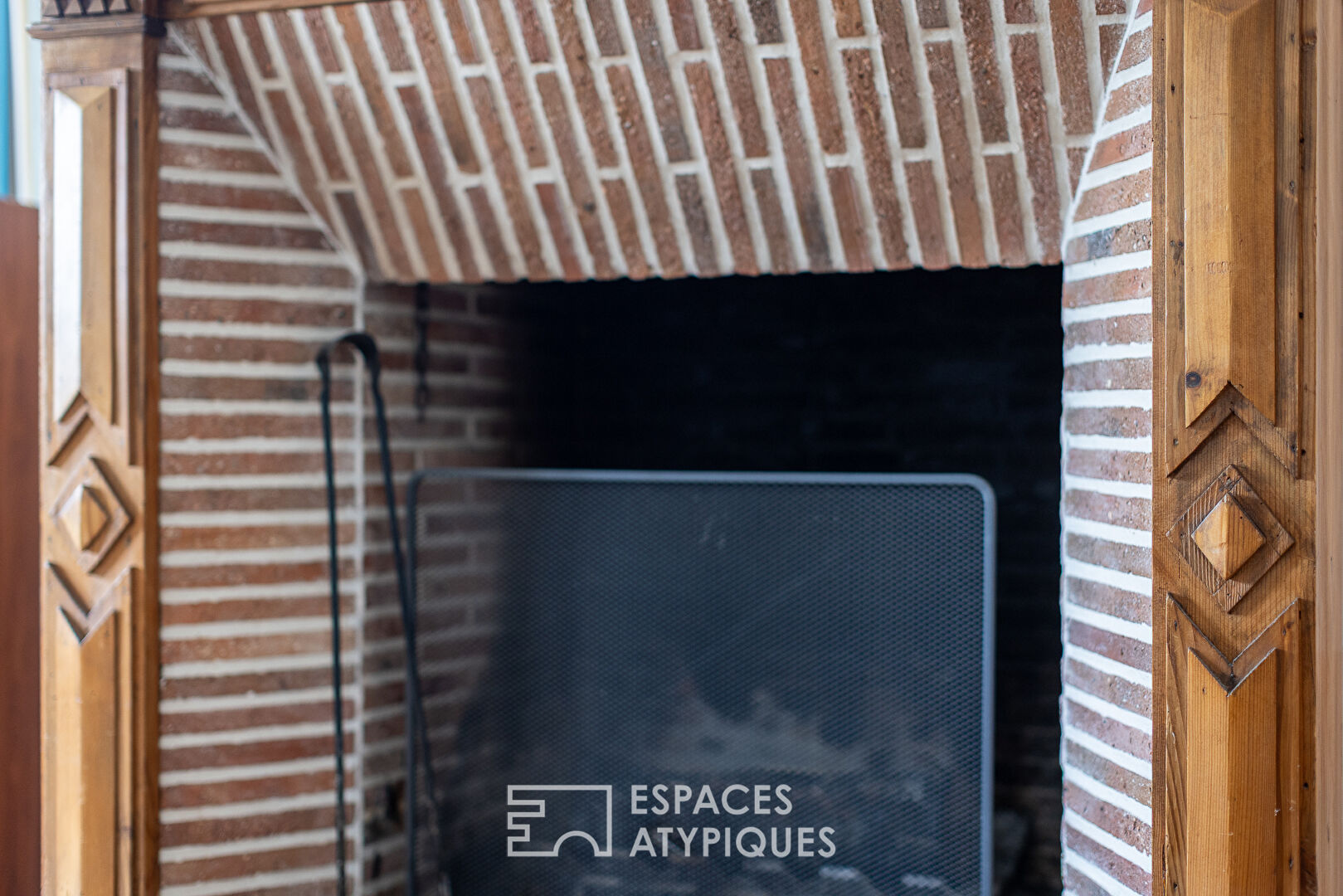 Maison familiale bourgeoise et sa piscine