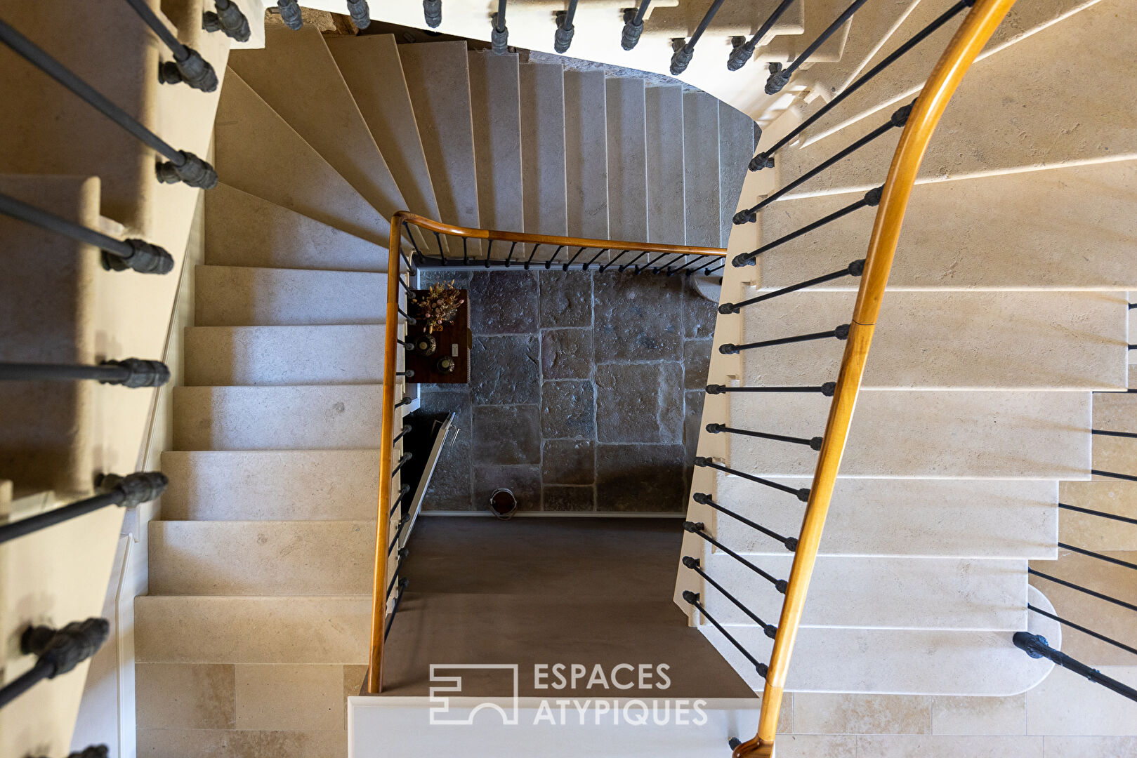 Between heritage and contemporary elegance near Besançon