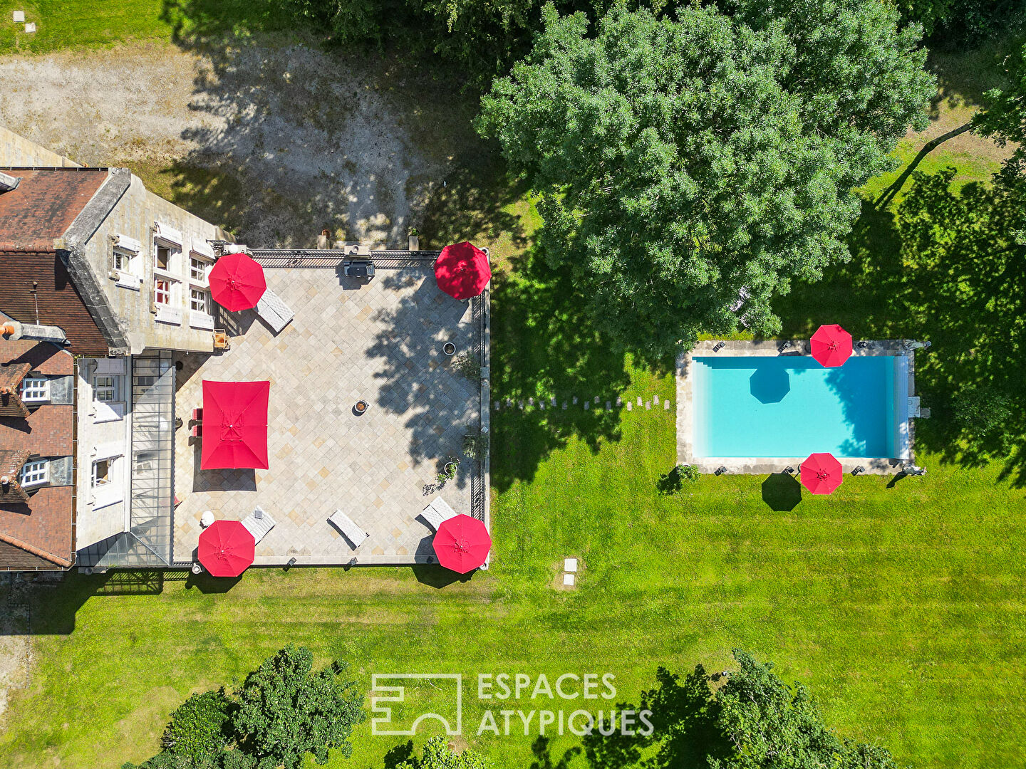 French elegance in this 19th century castle