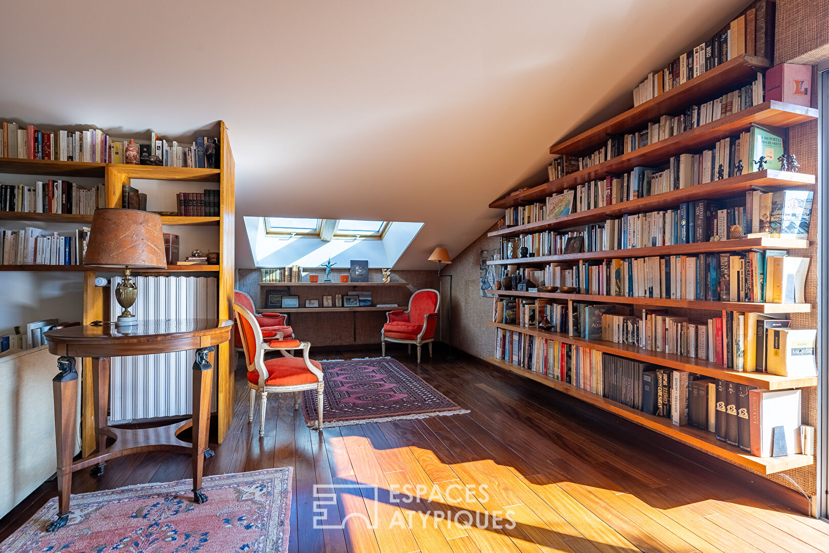 Maison dans son écrin de bambous avec vue panoramique et piscine