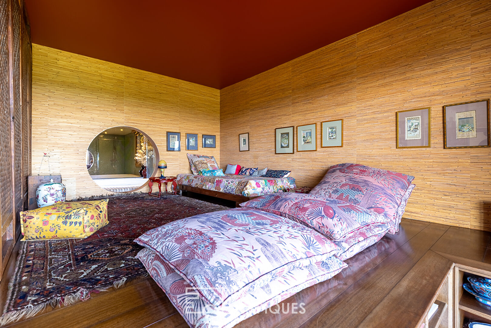 Maison d&rsquo;architecte avec vue panoramique et piscine