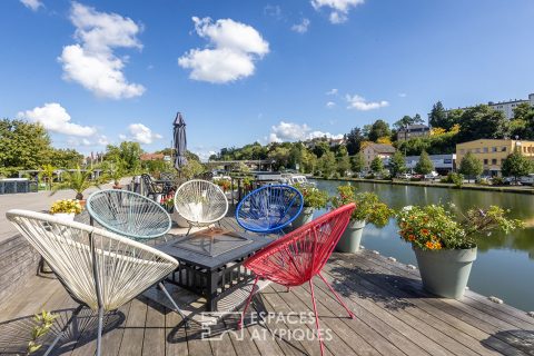 Péniche Tjalk navigante intégralement aménagée