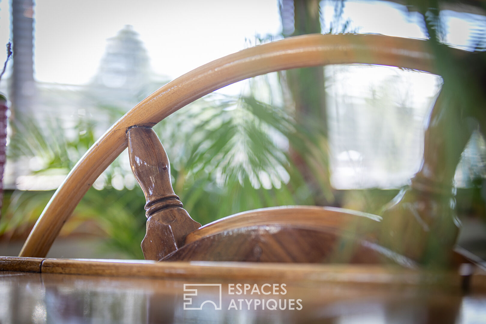 Péniche Tjalk navigante intégralement aménagée