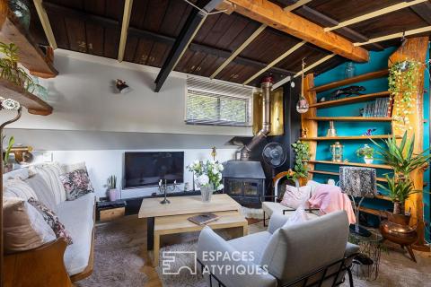 Péniche aménagée et meublée avec grande terrasse