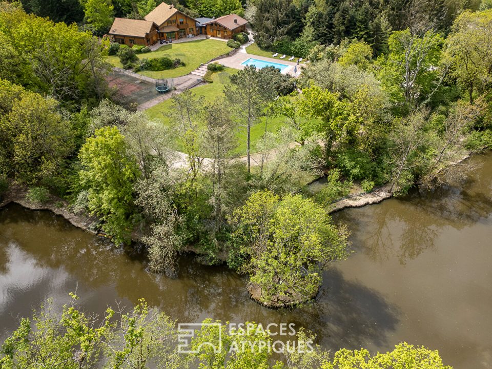 Propriété d'exception avec étang, piscine et pool house en pierre