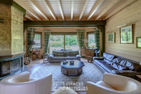 Propriété d’exception avec étang, piscine et pool house en pierre
