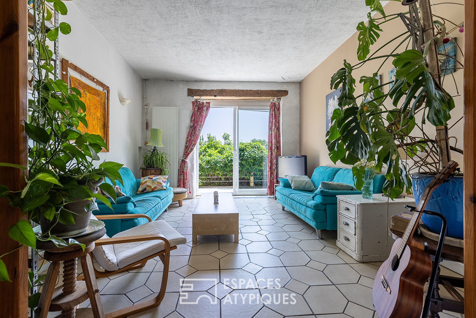 Maison de caractère avec dépendance aménagée en gîte