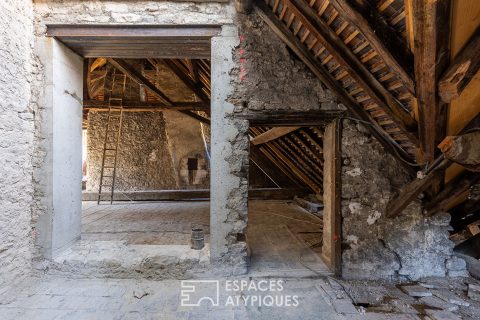 Platform to be converted with its garage in an 18th century mansion