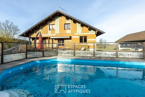 Chalet familial avec piscine dans son hameau