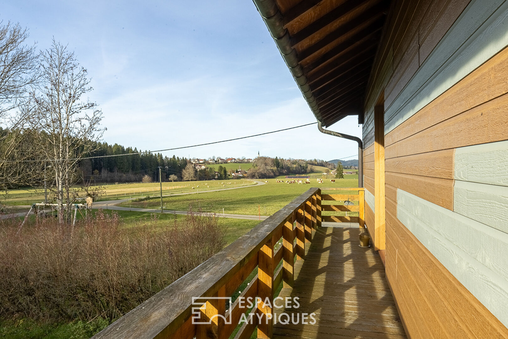 Chalet familial avec piscine dans son hameau
