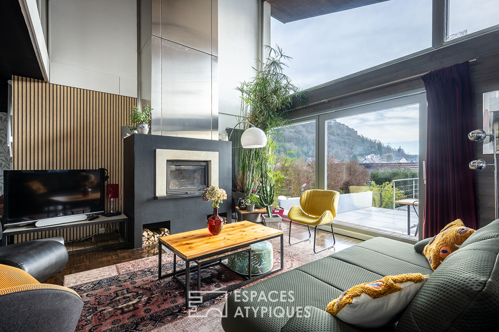 Maison d&rsquo;architecte avec piscine et logement indépendant