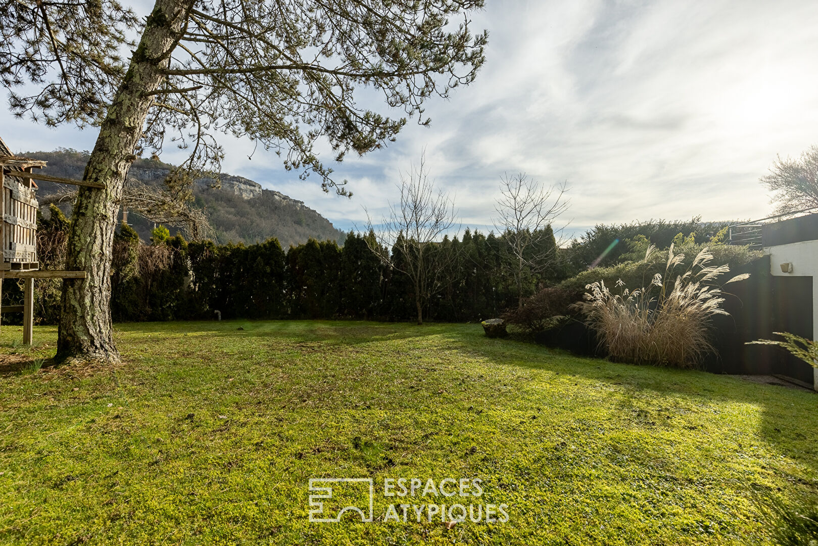 Maison d&rsquo;architecte avec piscine et logement indépendant
