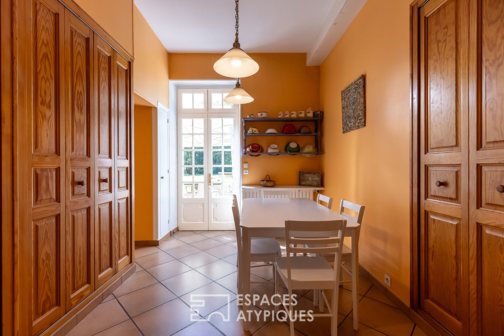 Maison de maître aux multiples projets nichée dans un parc arboré de 9 hectares