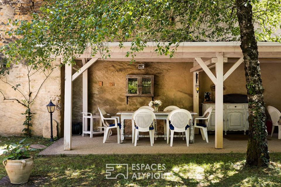 Maison de caractère avec piscine au calme