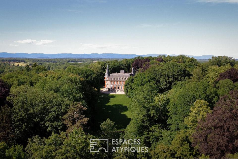 Splendeur du début du XXe siècle, le château et son parc séculaire