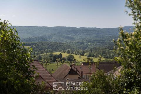 Maison rénovée avec ses terrasses panoramiques dans la région des lacs