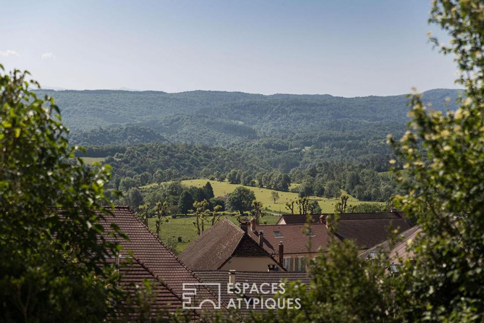 Maison rénovée avec ses terrasses panoramiques dans la région des lacs