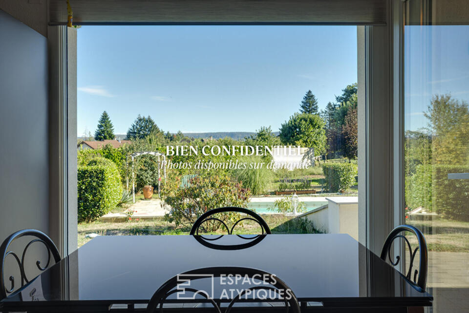 Maison avec piscine et jardin clos