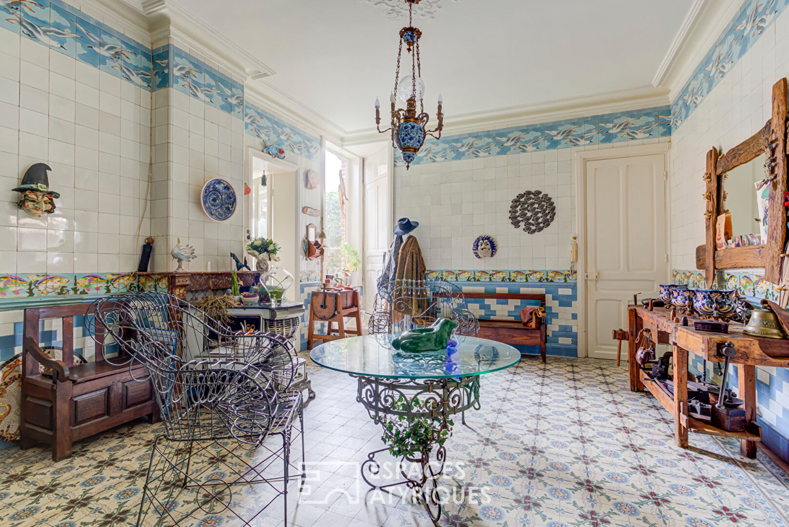 Atypical regional house