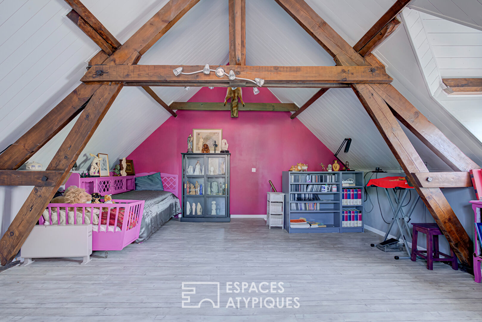 Ferme avec écurie réhabilitée.