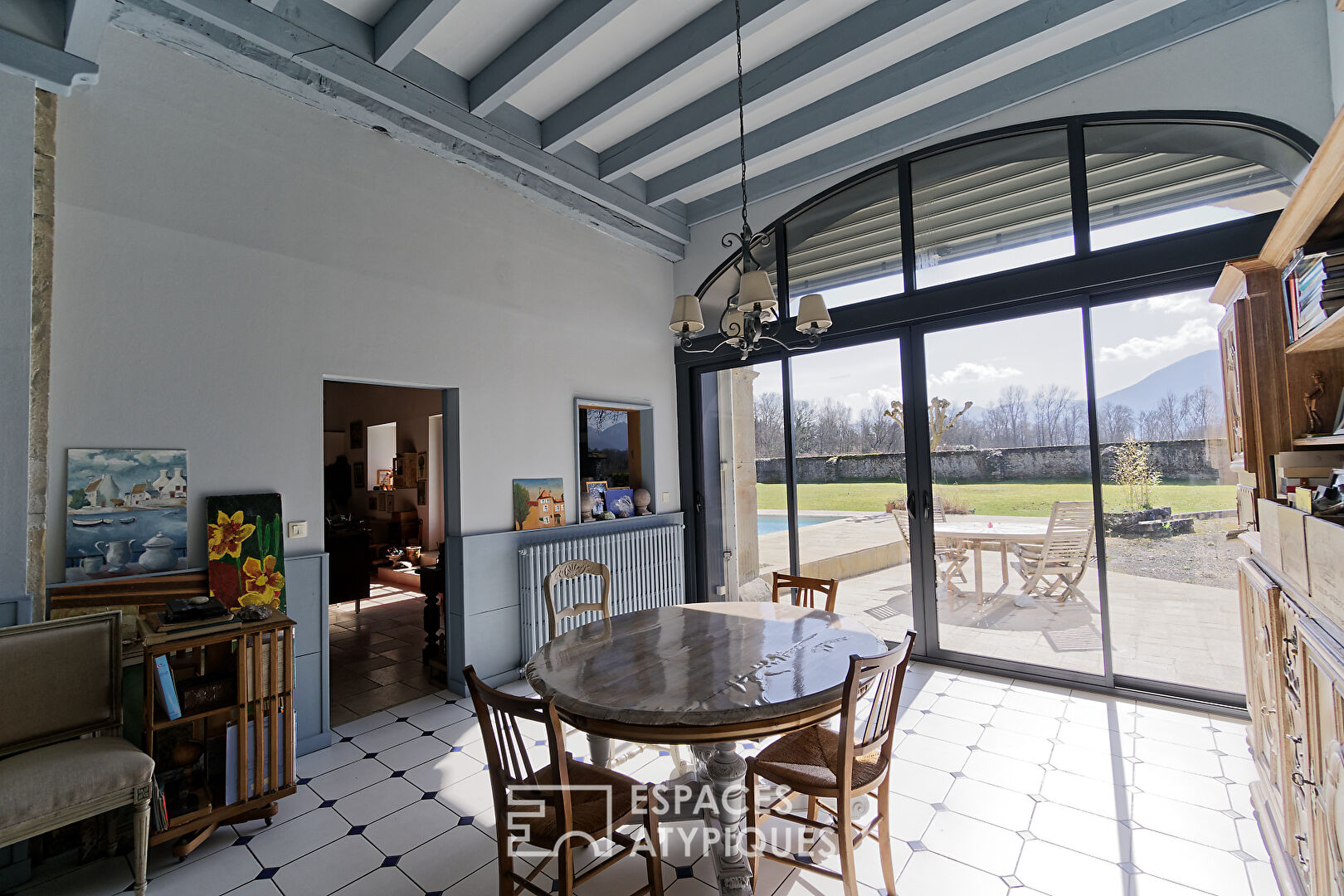 Charming Béarnaise farmhouse with breathtaking views of the Pyrenees