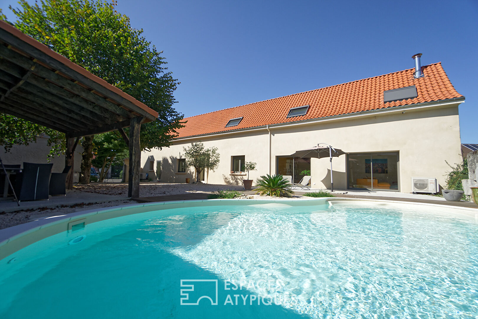 Character farmhouse renovated with refinement