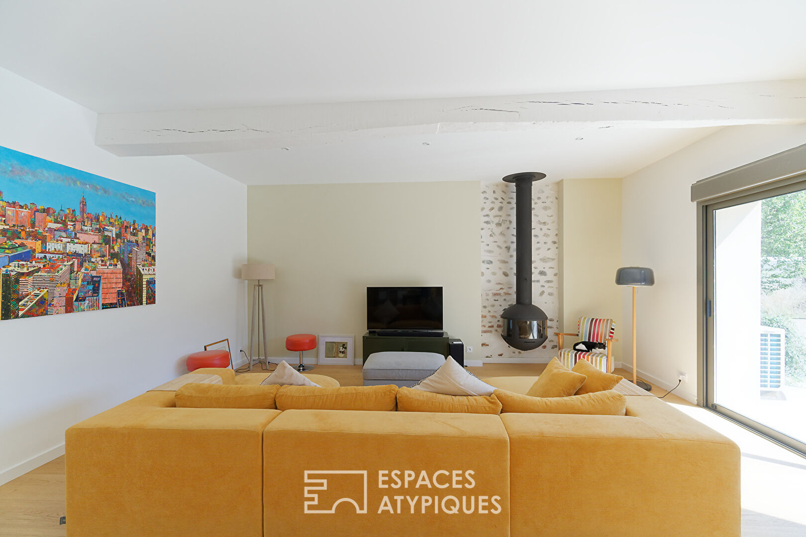 Character farmhouse renovated with refinement
