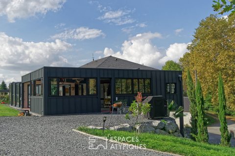 Maison contemporaine d&rsquo;exception face aux Pyrénées