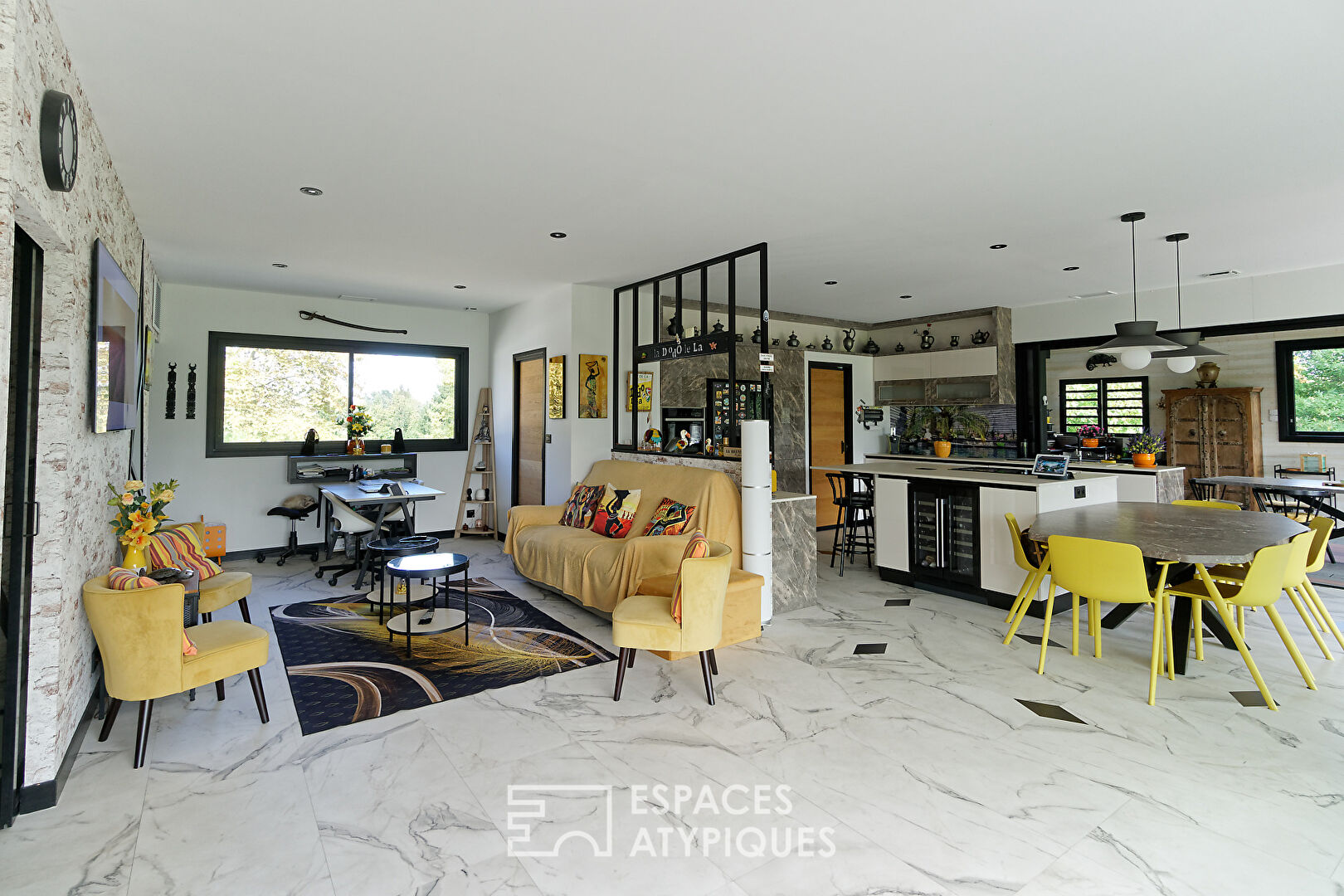 Maison contemporaine d&rsquo;exception face aux Pyrénées