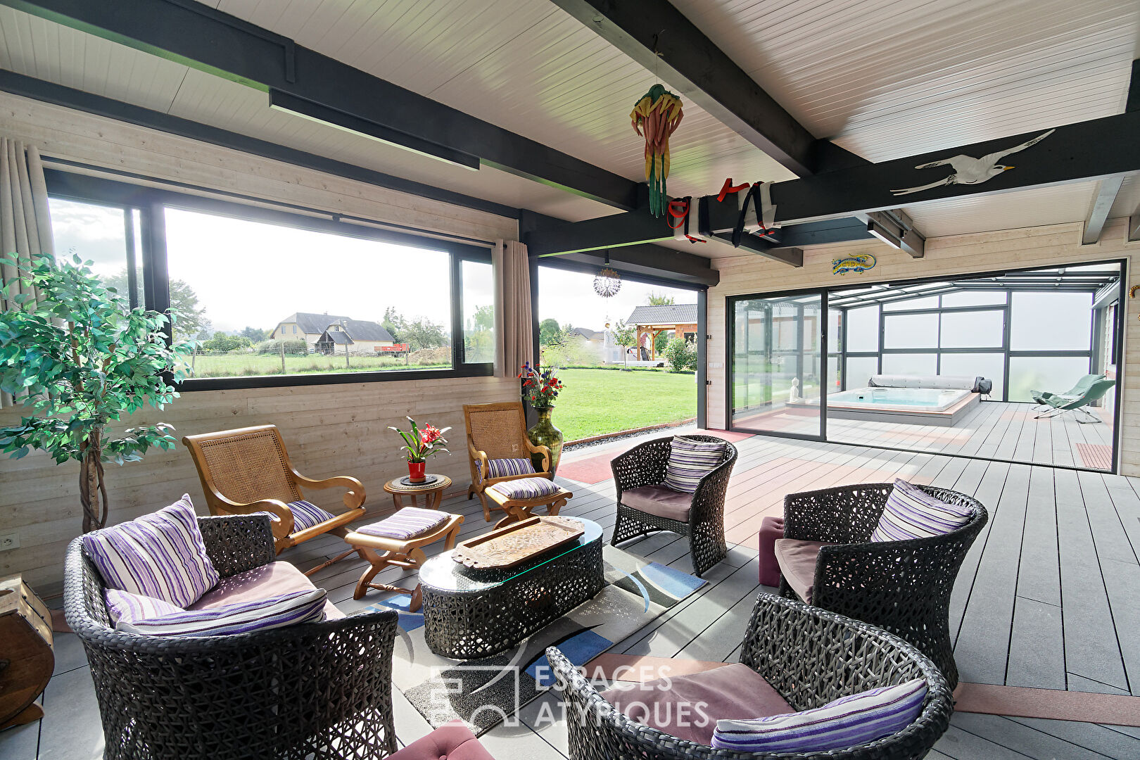 Maison contemporaine d&rsquo;exception face aux Pyrénées