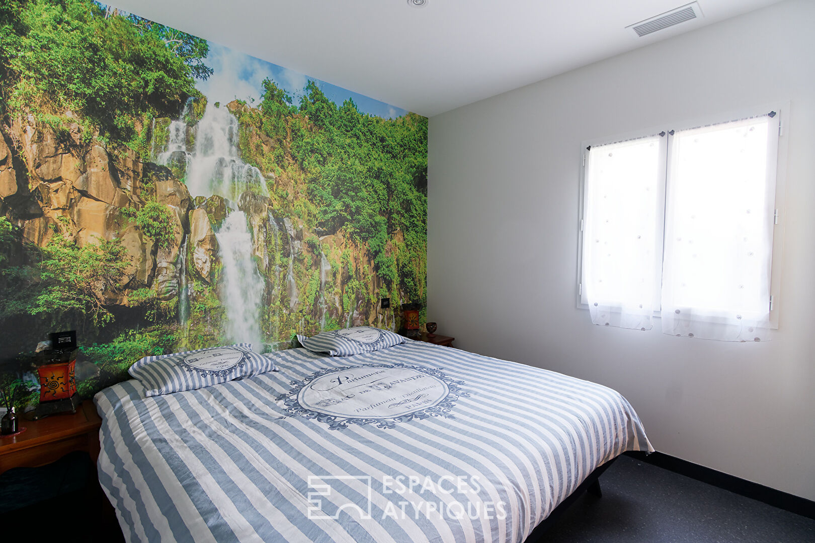 Maison contemporaine d&rsquo;exception face aux Pyrénées