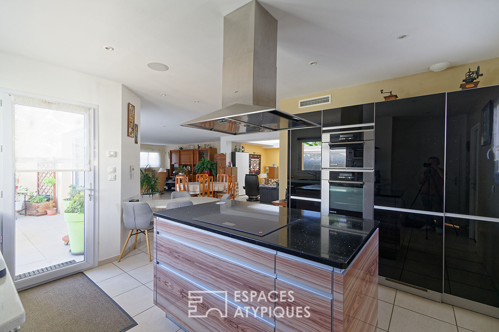 Villa contemporaine face aux Pyrénées