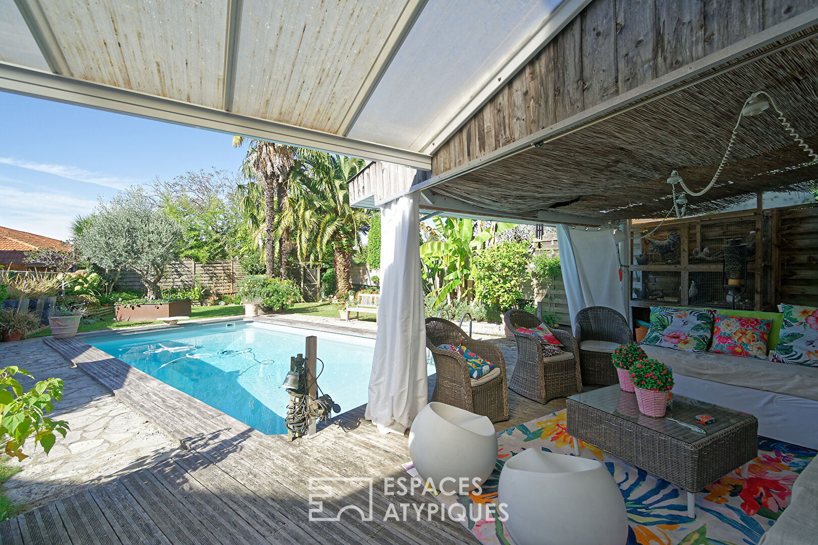 Élégante maison de ville rénovée avec raffinement